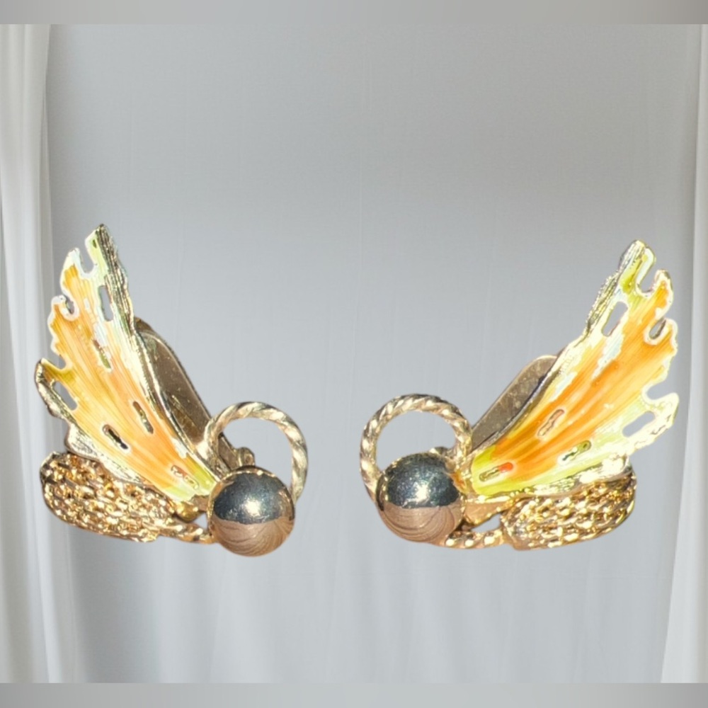 rare hobe gold tone enamel clip on earrings